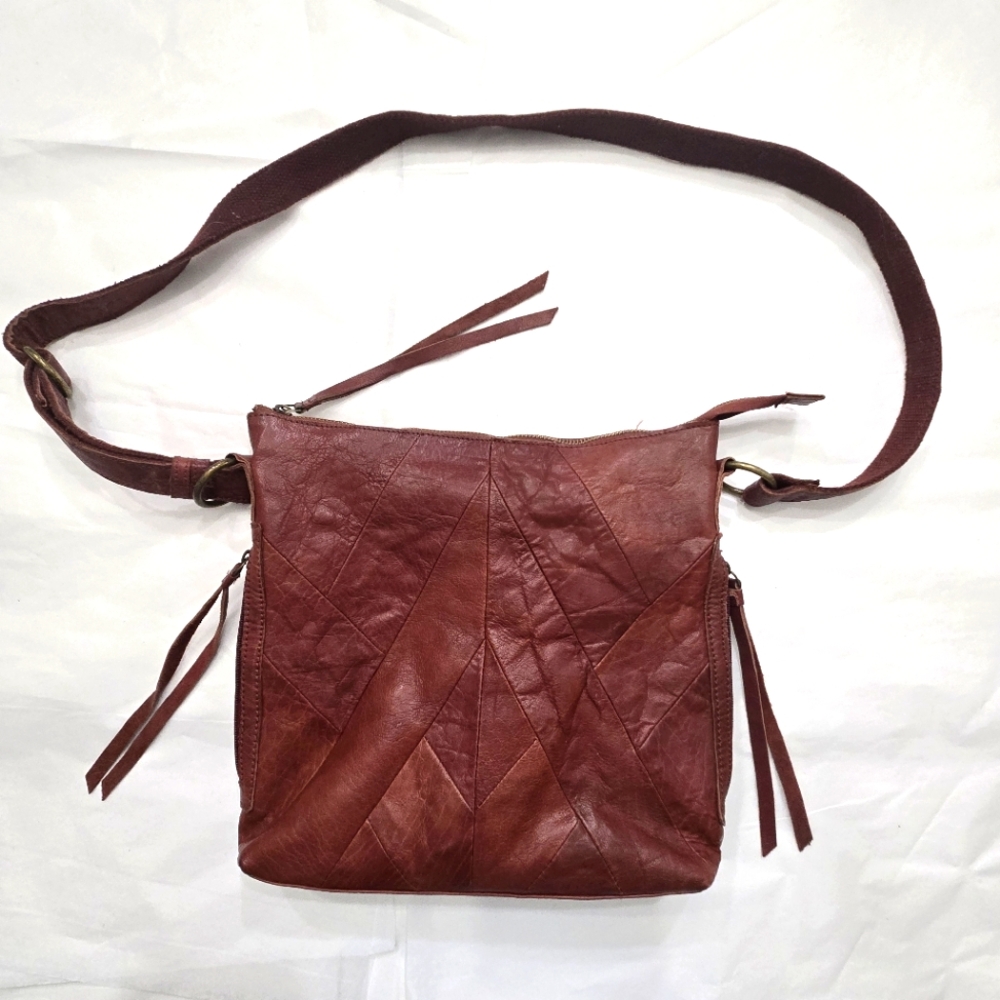 Lucky Brand Burgundy 100% Leather Crossbody Bag